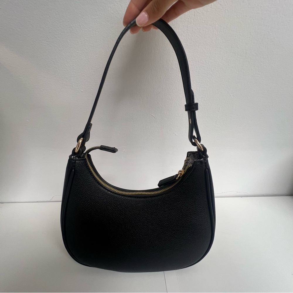 Black Women's Shoulder Bag